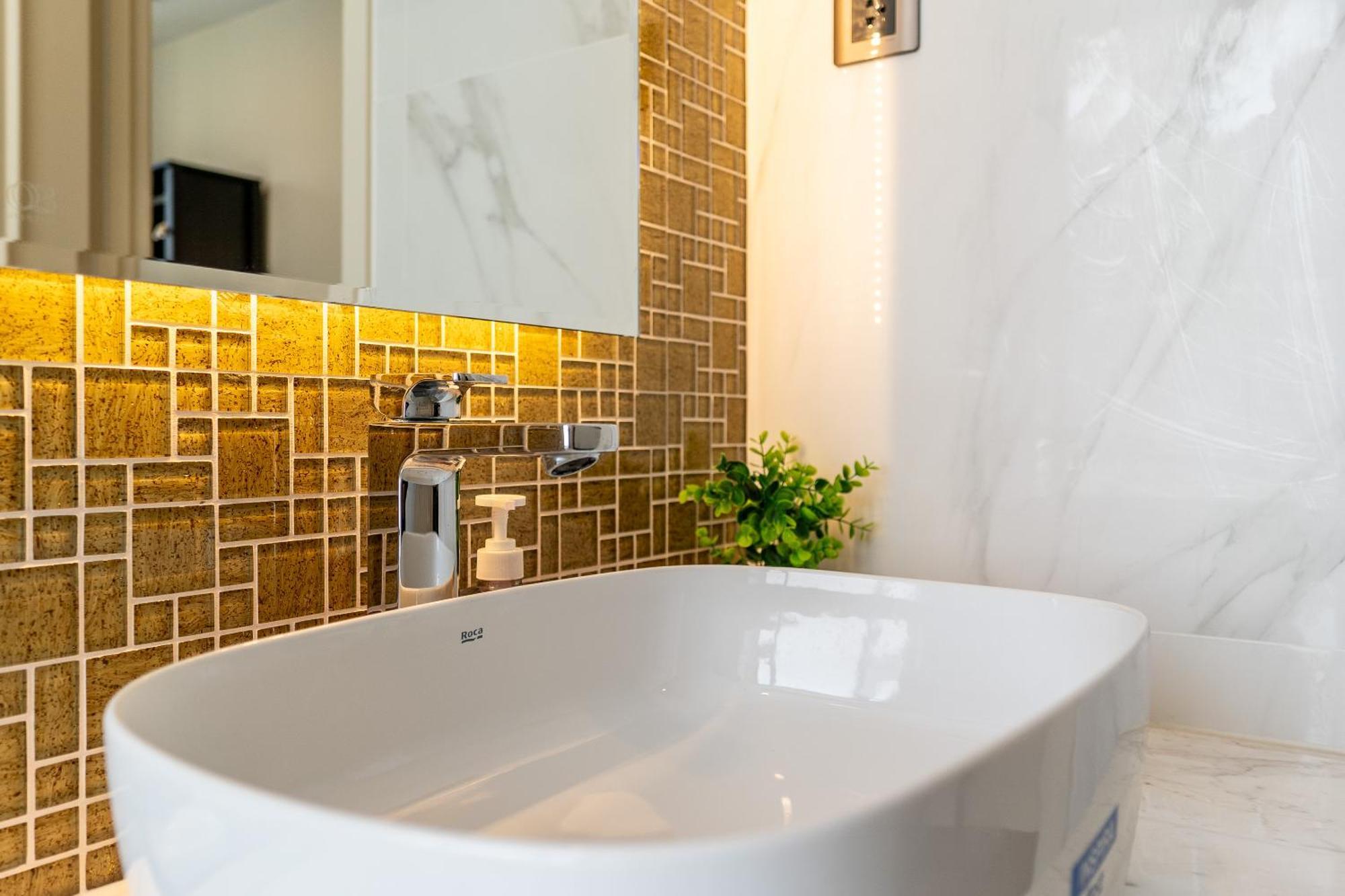 Delux D1,3bedrooms,2 Bath,pool,gym Appartement