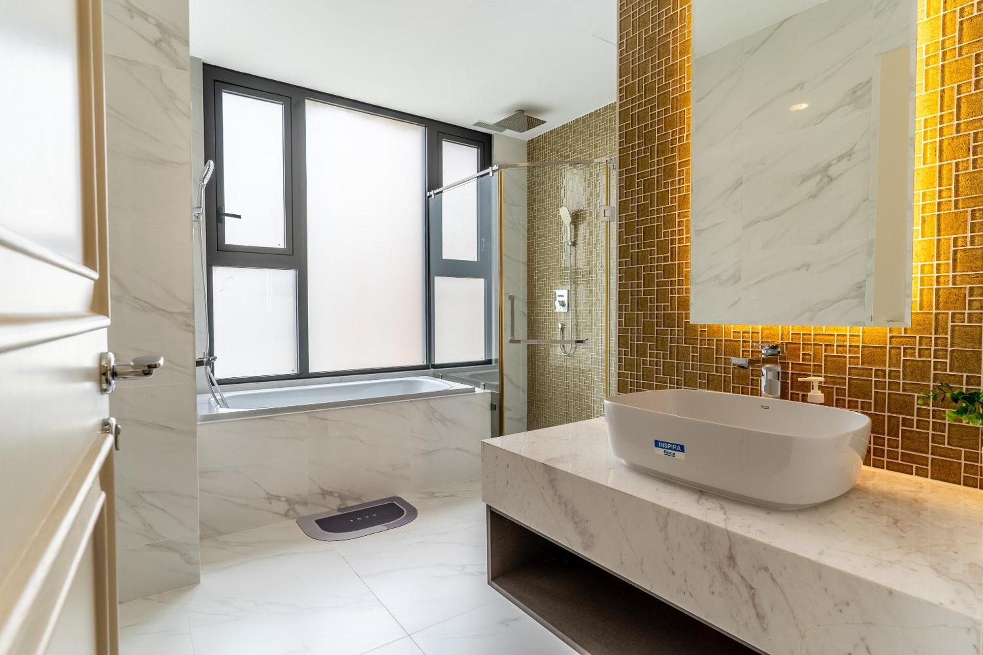 Delux D1,3bedrooms,2 Bath,pool,gym Appartement